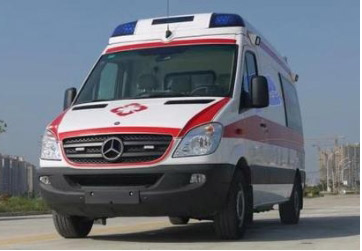 玛沁县救护车租赁
